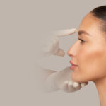 Valoración del perfil nasal de una paciente antes de una rinoplastia